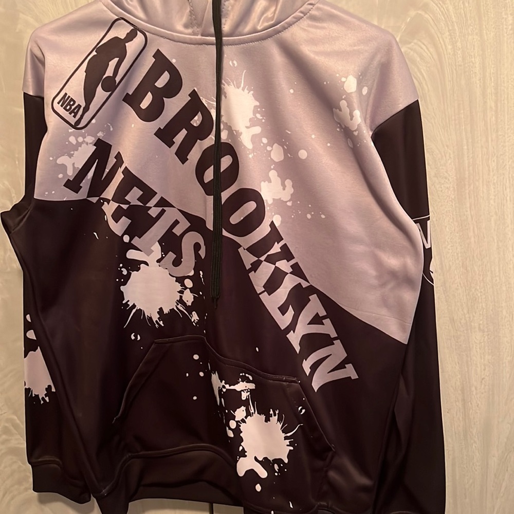 Mens Brooklyn Nets hoodie size Medium